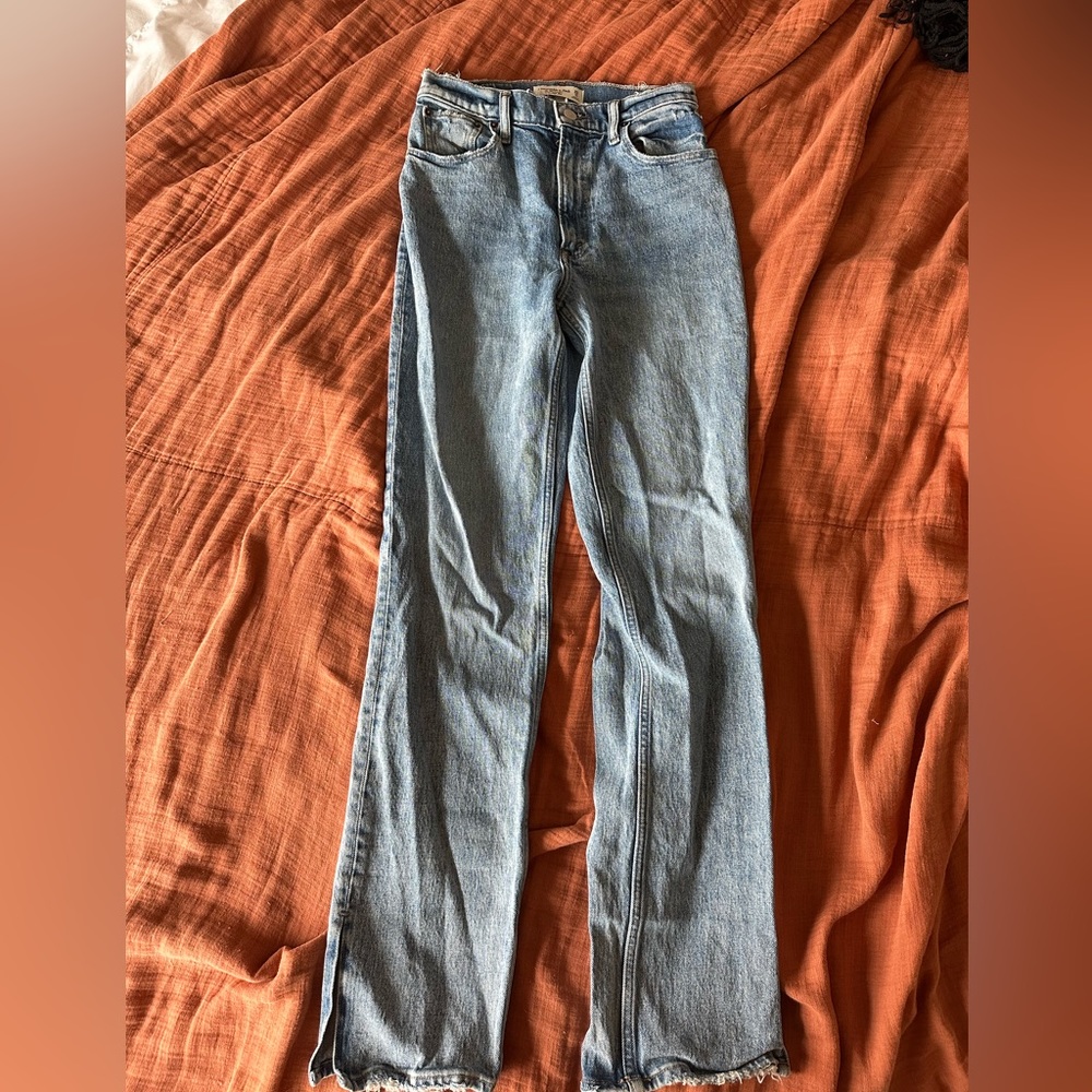 Abercrombie & Fitch The 90’s Ultra High Rise Jeans